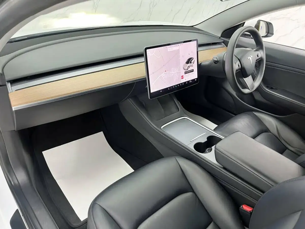 2020-tesla-model-3-e-standard-plus-big-18