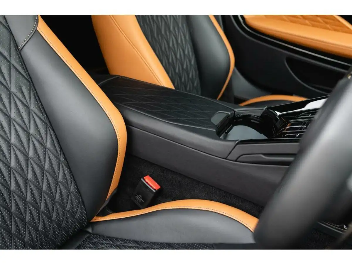 2024-aston-martin-db12-40-v8-auto-euro-6-ss-2dr-big-22