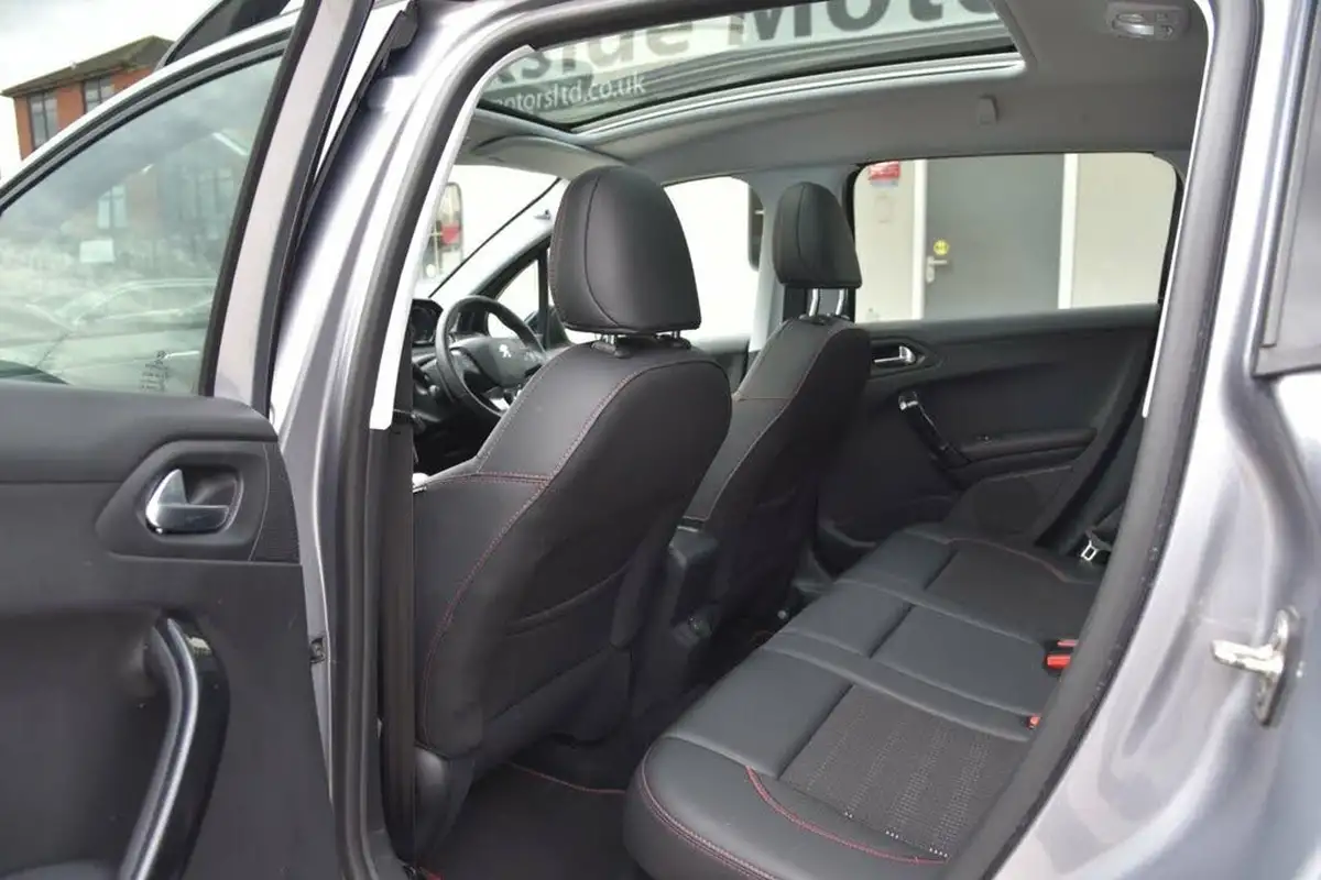 2019-peugeot-2008-suv-12-puretech-gt-line-130bhp-big-24