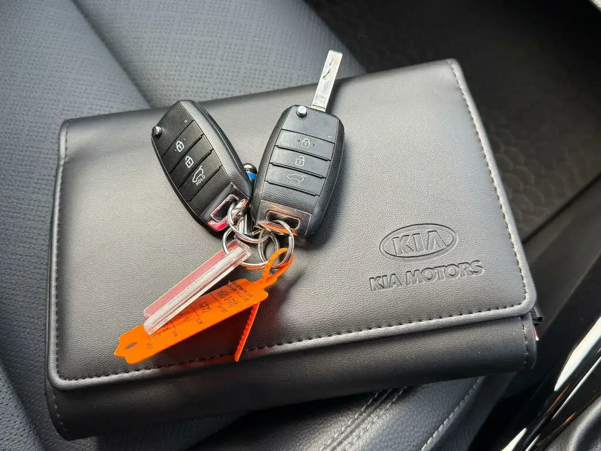 2018-kia-rio-14-3-big-61