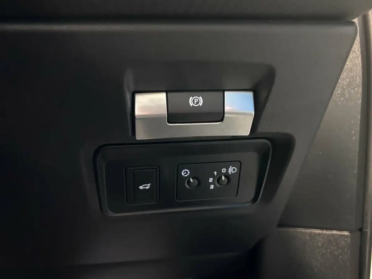 2021-land-rover-range-rover-evoque-20-p200-s-big-28