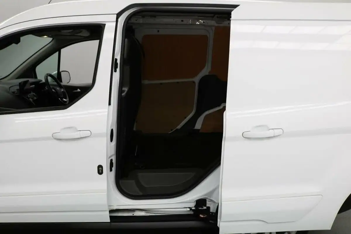 2020-ford-transit-connect-15-ecoblue-l1-200-limited-big-10