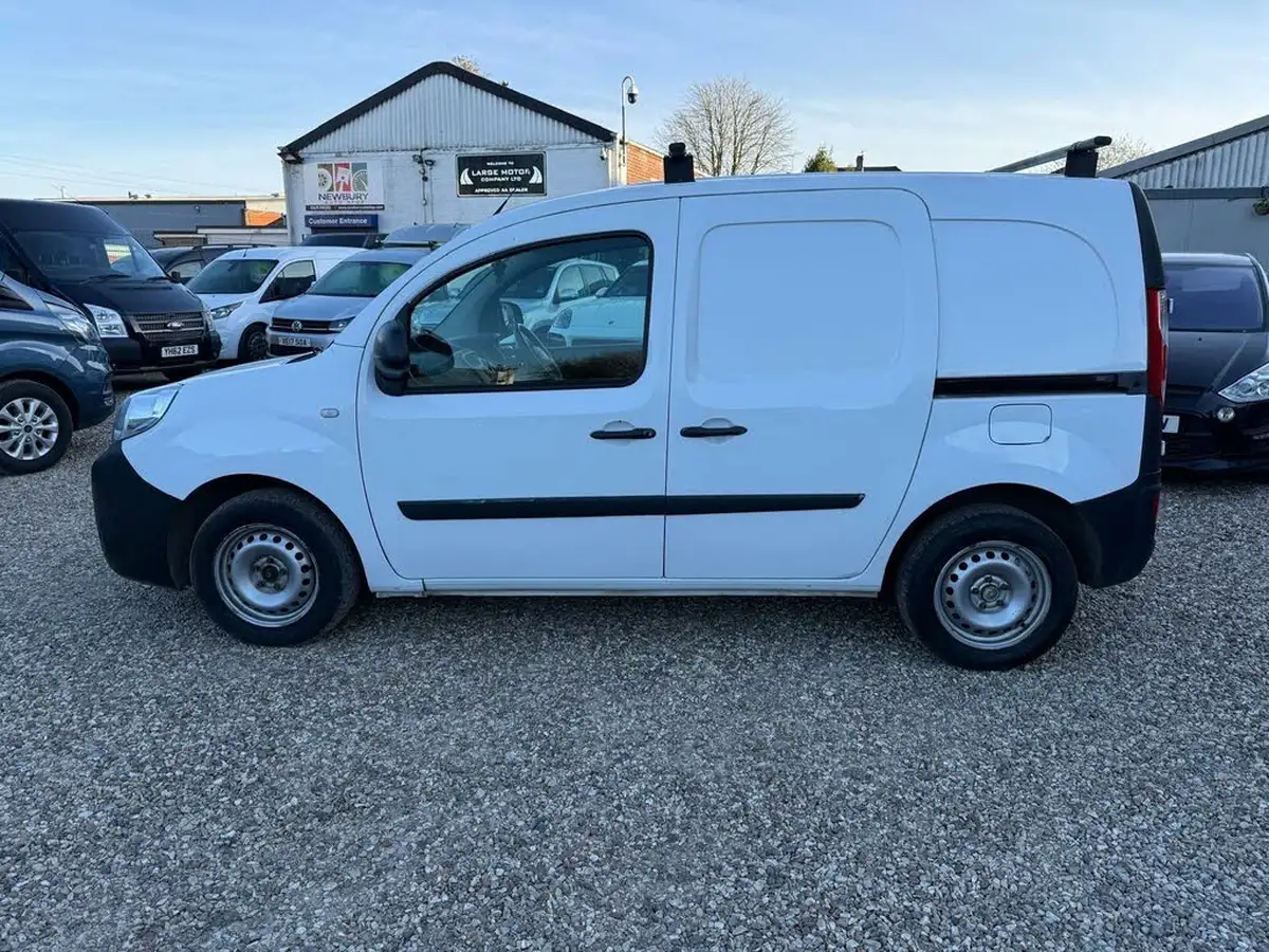 2016-renault-kangoo-15td-ml19-dci-90-business-panel-big-4