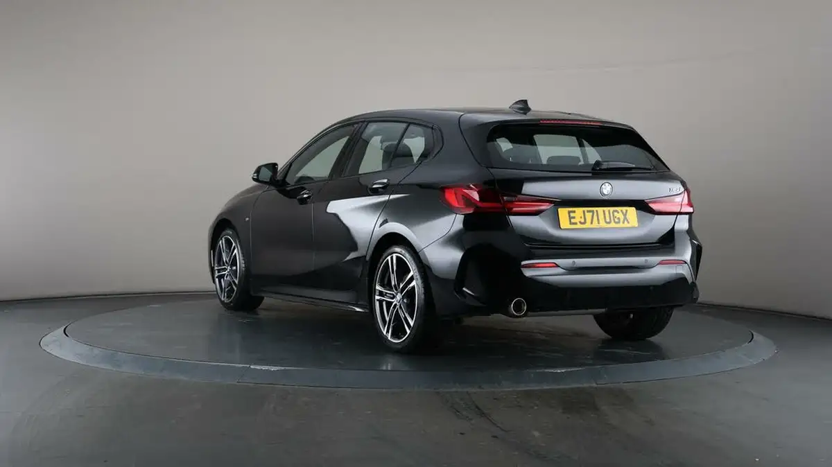 2021-bmw-1-series-15td-116d-m-sport-lcp-big-60