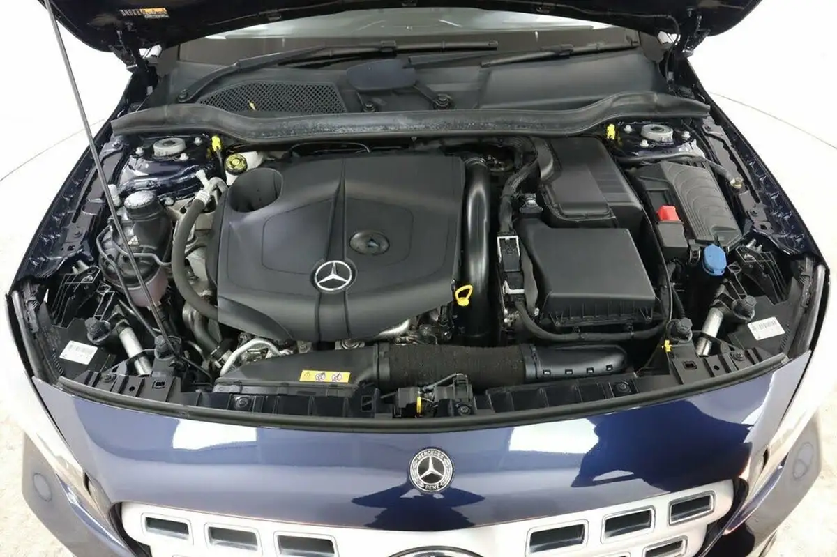 2018-mercedes-benz-gla-class-21d-gla-200d-sport-136ps-executivess-7g-dct-big-27