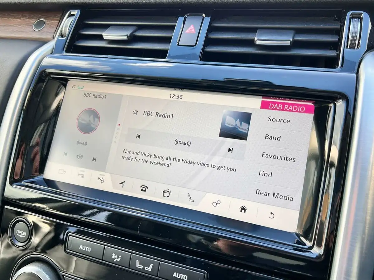 2020-land-rover-discovery-30-sd6-hse-luxury-big-36