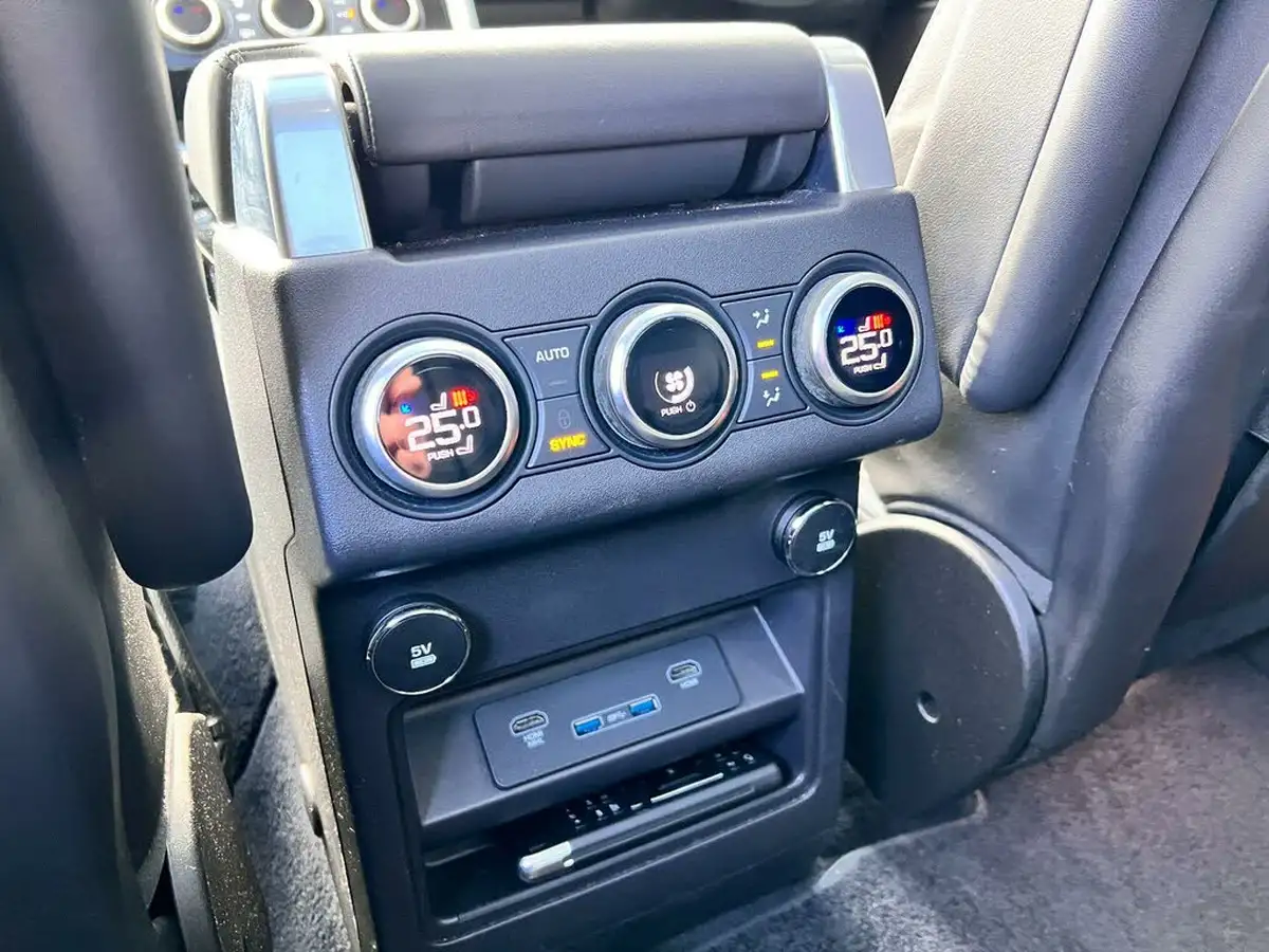 2020-land-rover-discovery-30-sd6-hse-luxury-big-60