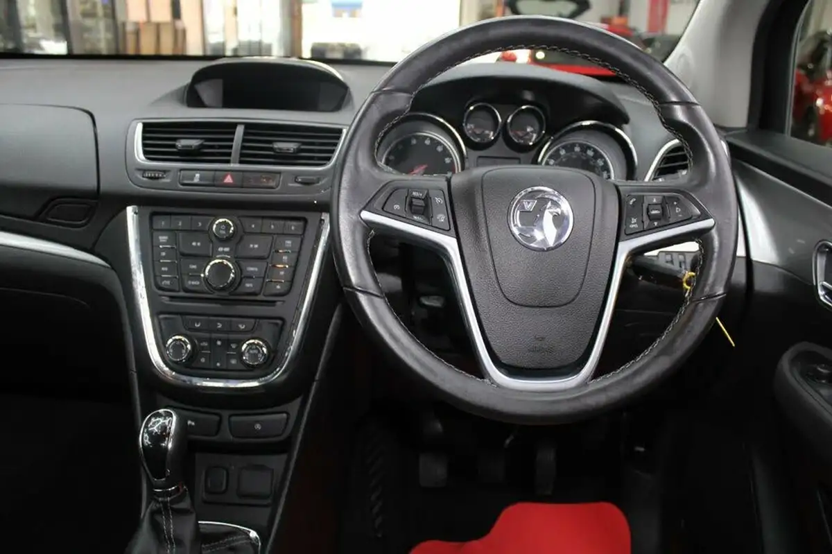 2016-vauxhall-mokka-16-exclusiv-big-16