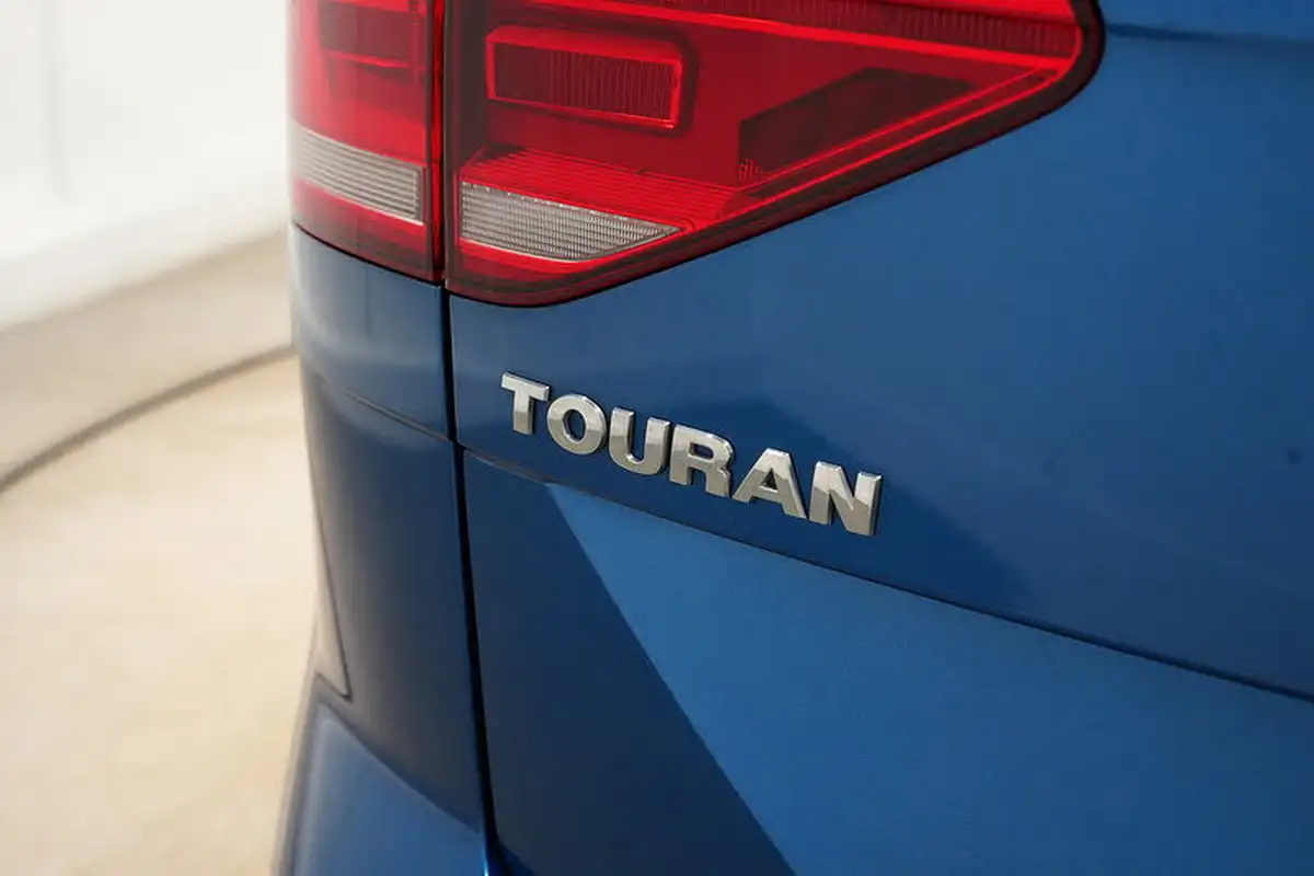 2018-volkswagen-touran-16tdi-se-family-big-14