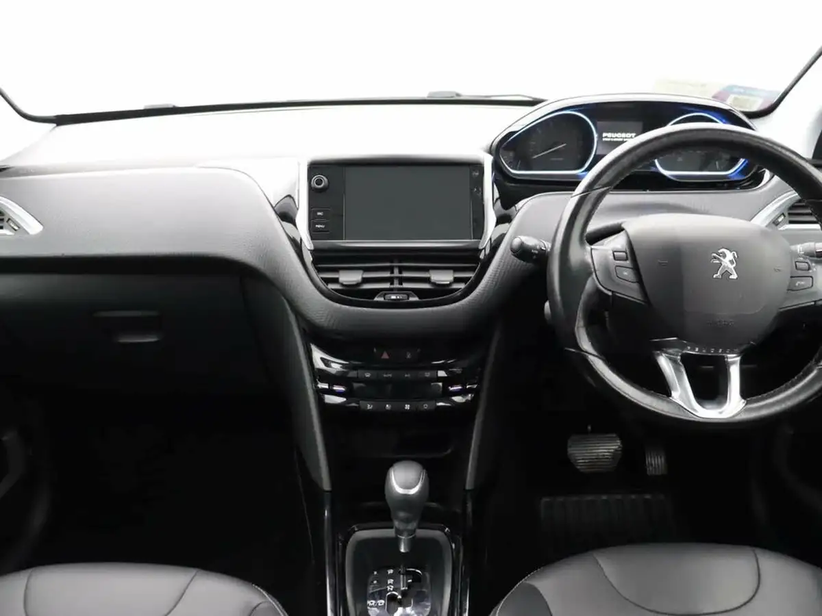 2019-peugeot-2008-suv-12-puretech-allure-premium-130bhp-big-20