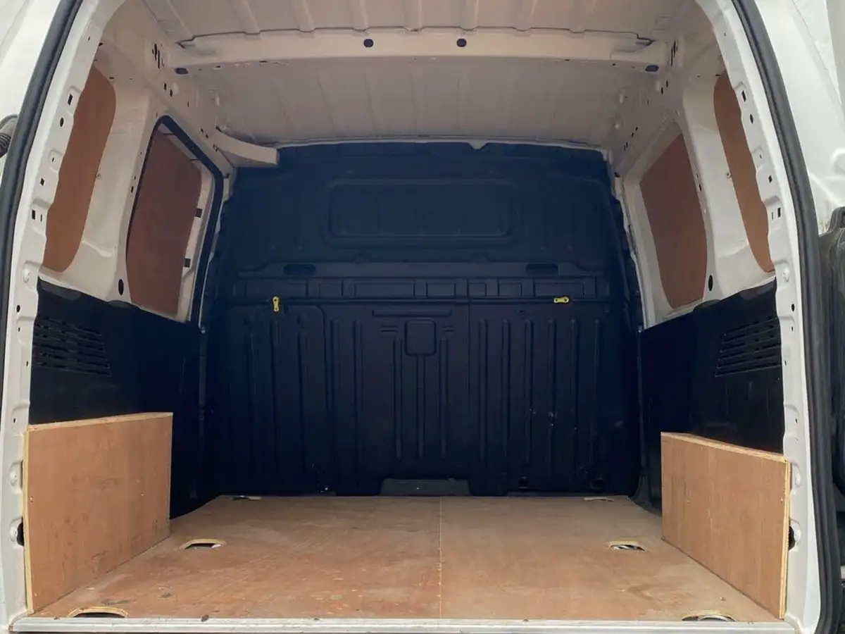 2019-citroen-berlingo-16bluehdi-1000-enterprise-big-11