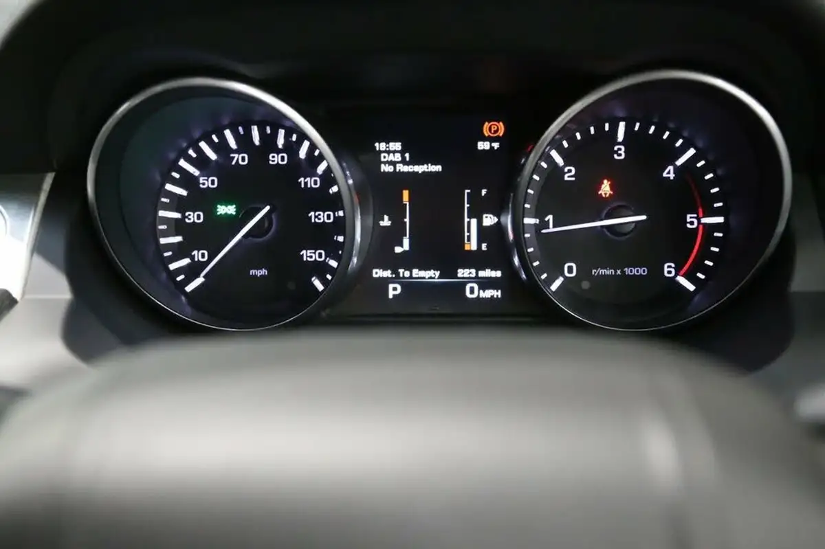 2014-land-rover-range-rover-evoque-22sd4-pure-tech-hatchback-5d-auto-big-20