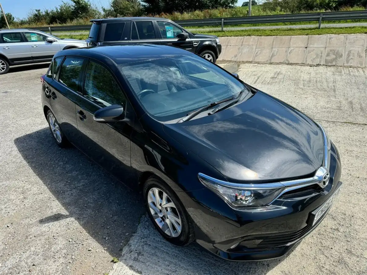 2016-toyota-auris-16d-business-edition-tss-hatchback-big-27
