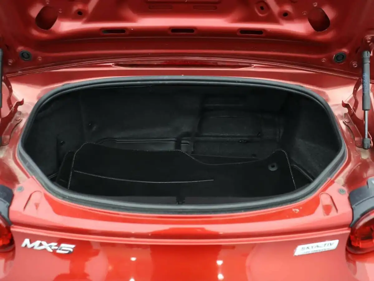 2017-mazda-mx-5-20-se-l-convertible-big-9