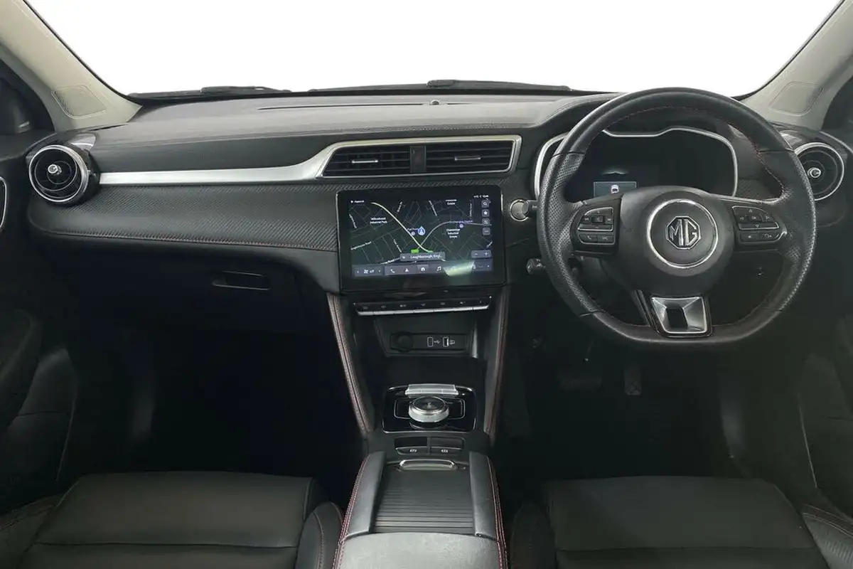 2022-mg-zs-suv-e-trophy-ev-176ps-big-12