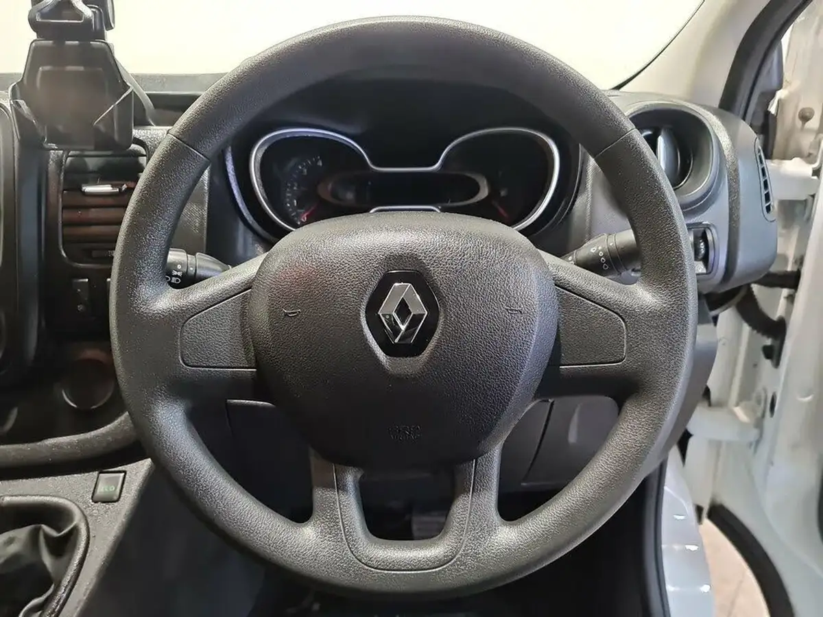 2021-renault-trafic-20dci-ll30-energy-120-business-panel-big-15