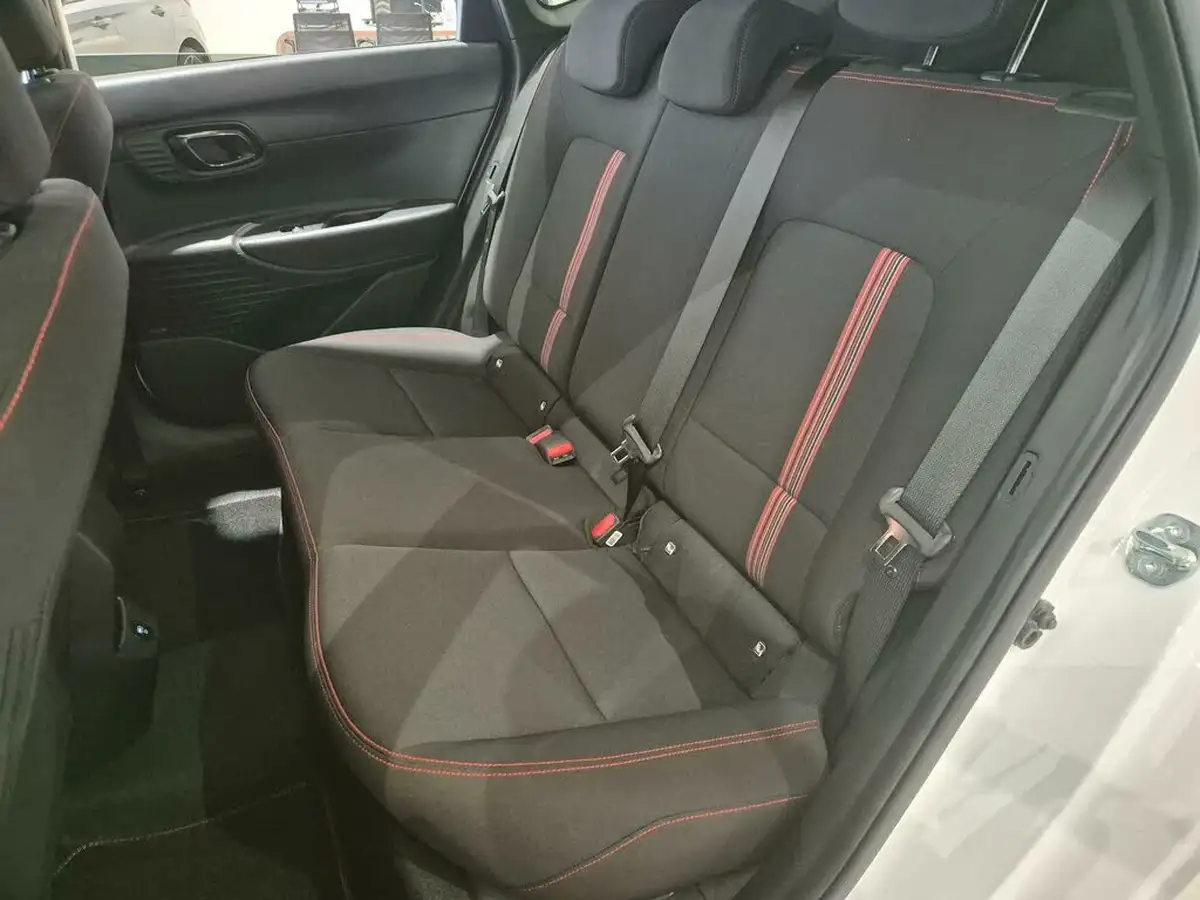 2024-hyundai-i20-10-t-gdi-n-line-s-big-14