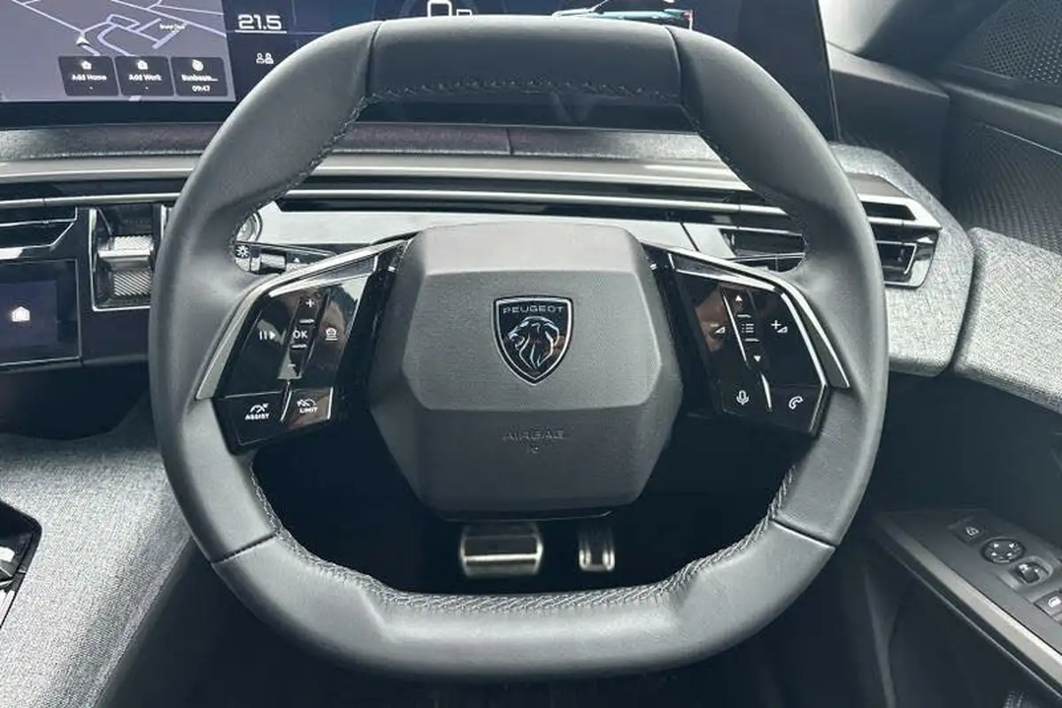 2024-peugeot-3008-suv-12-puretech-allure-136ps-hybrid-e-dsc6-big-23