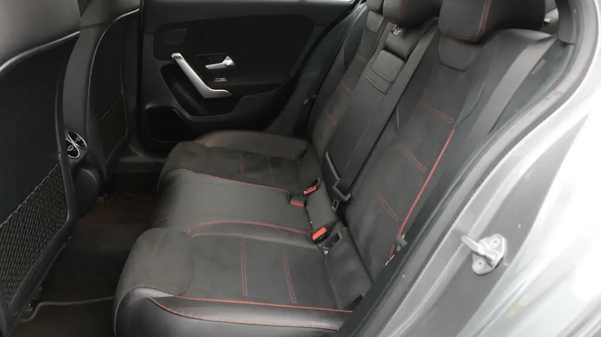 2019-mercedes-benz-a-class-15d-a180d-amg-line-premium-saloon-4d-7g-dct-big-16