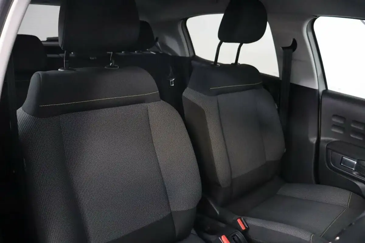 2023-citroen-c3-12-puretech-plus-110ps-eat6-big-18