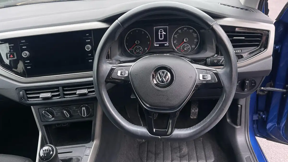 2021-volkswagen-polo-10-match-big-15