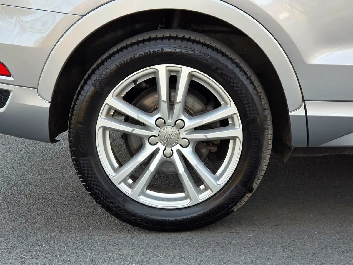 2018-audi-q3-20-tdi-s-line-edition-big-43