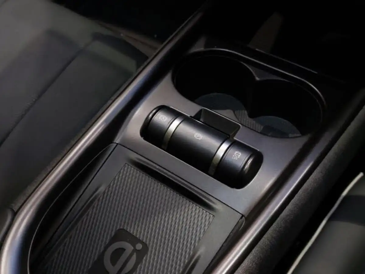 2024-byd-dolphin-e-design-big-15