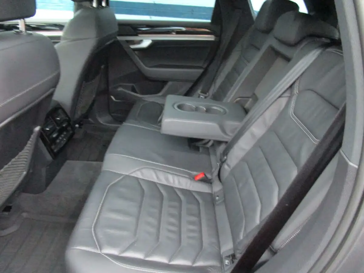 2021-volkswagen-touareg-30tdi-black-edition-286ps-big-14