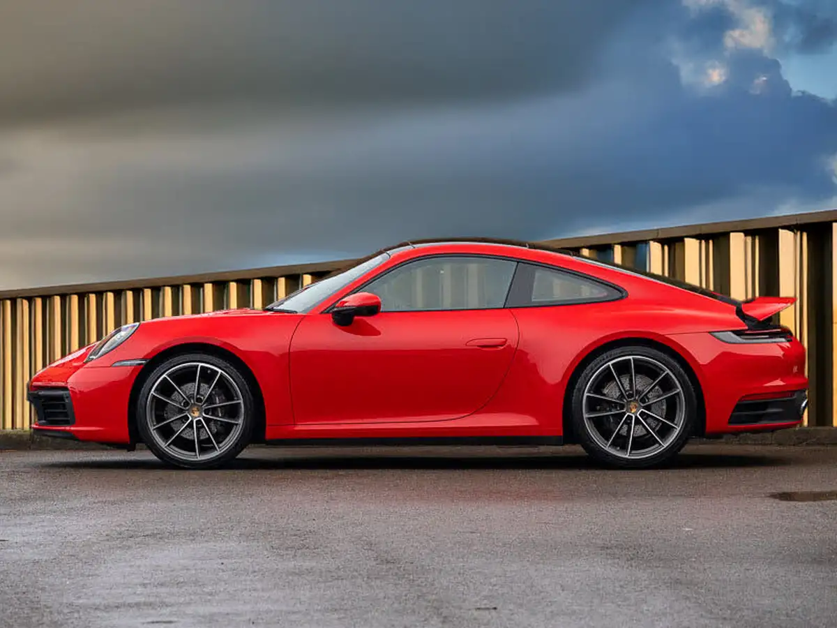 2022-porsche-911-30-carrera-coupe-big-3