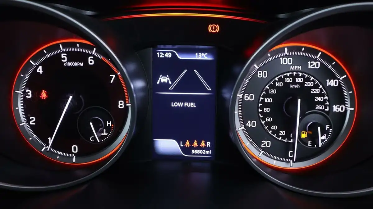 2018-suzuki-swift-14-boosterjet-sport-big-10