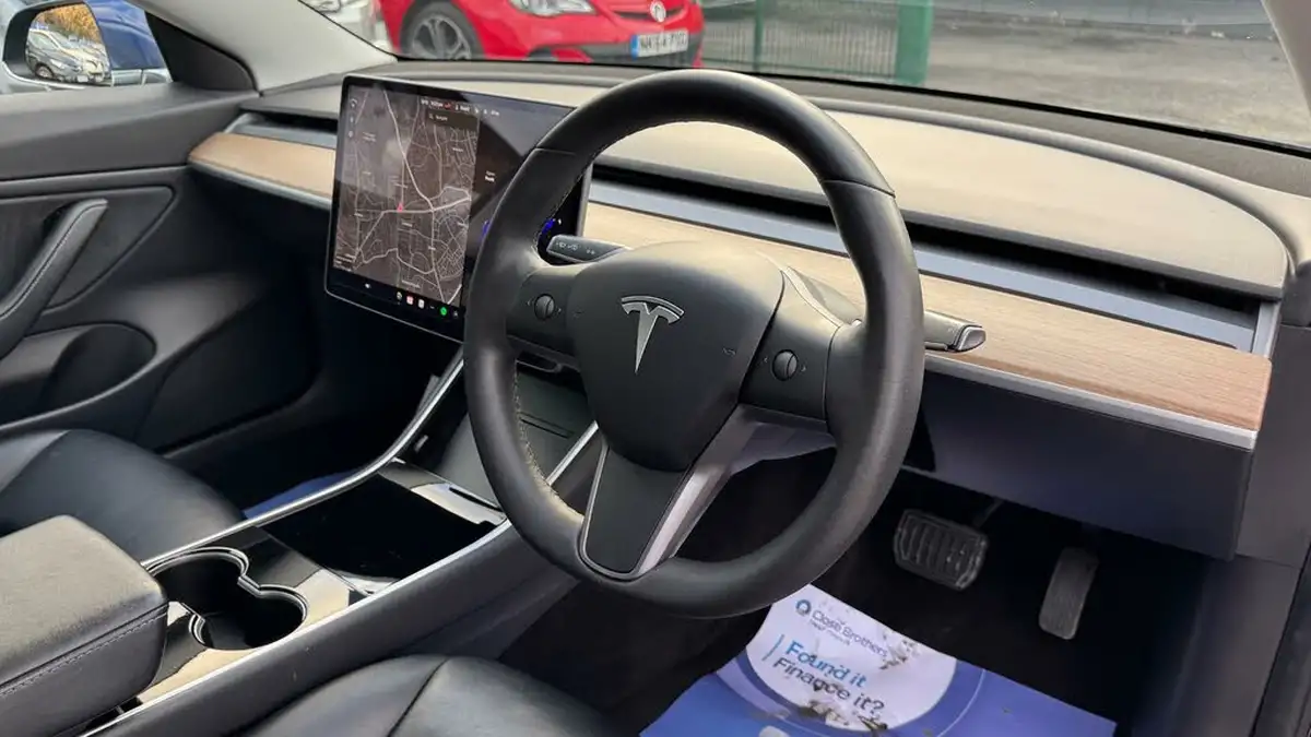 2020-tesla-model-3-e-standard-plus-big-11