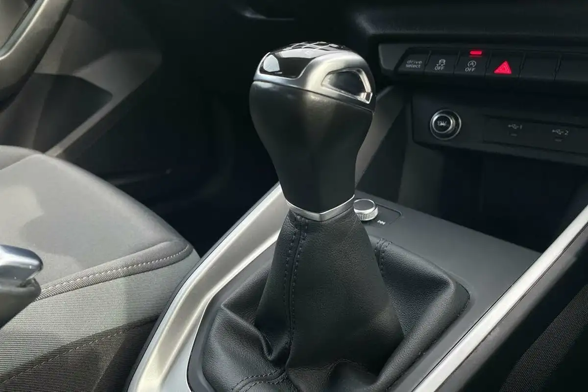 2021-audi-a1-10-30-tfsi-sport-110ps-big-24
