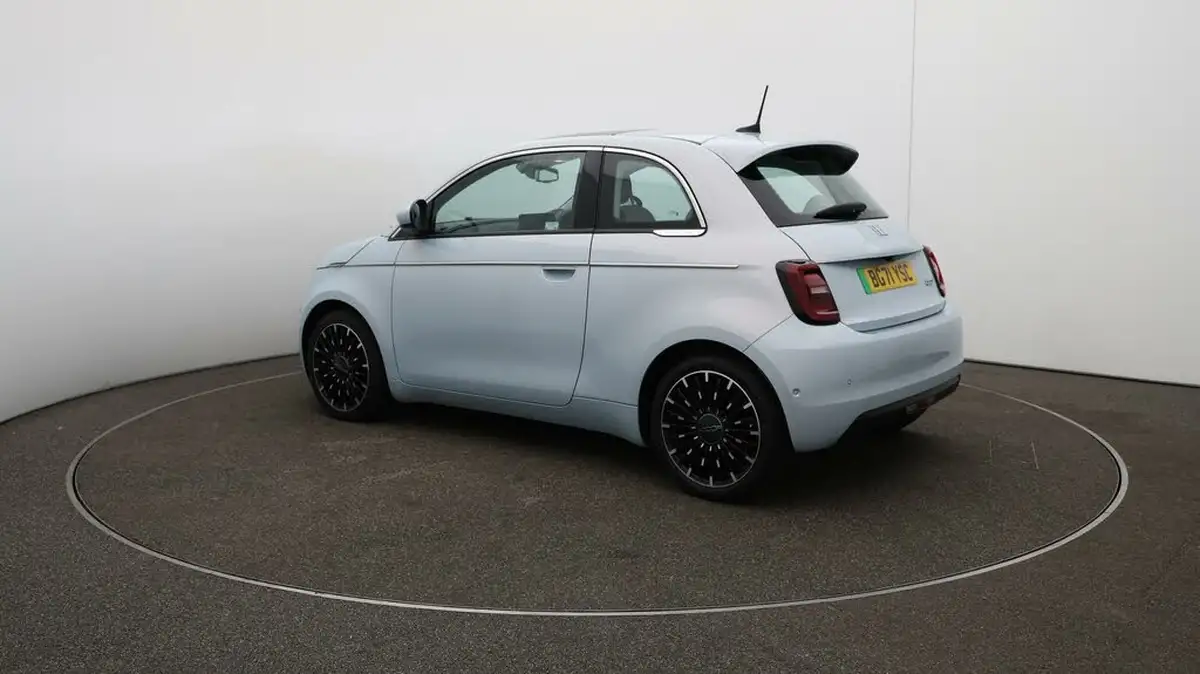 2021-fiat-500-e-la-prima-big-28