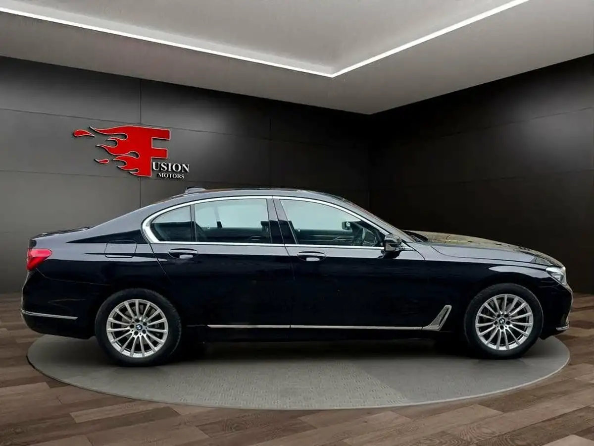 2018-bmw-7-series-30td-730d-exclusive-big-6