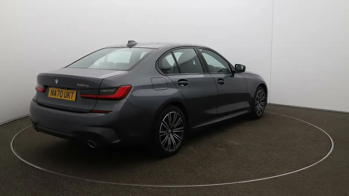 2020-bmw-3-series-20-330e-m-sport-saloon-4d-big-7