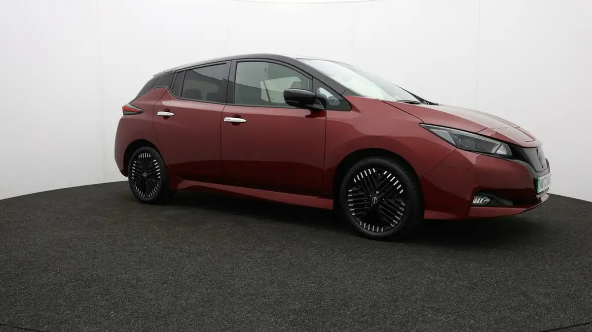 2023-nissan-leaf-e-tekna-39kwh-big-45