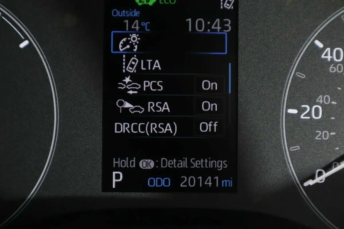 2022-toyota-yaris-15-vvt-i-icon-big-35