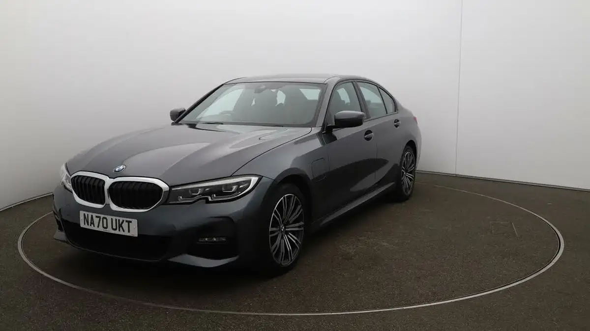 2020-bmw-3-series-20-330e-m-sport-saloon-4d-big-35