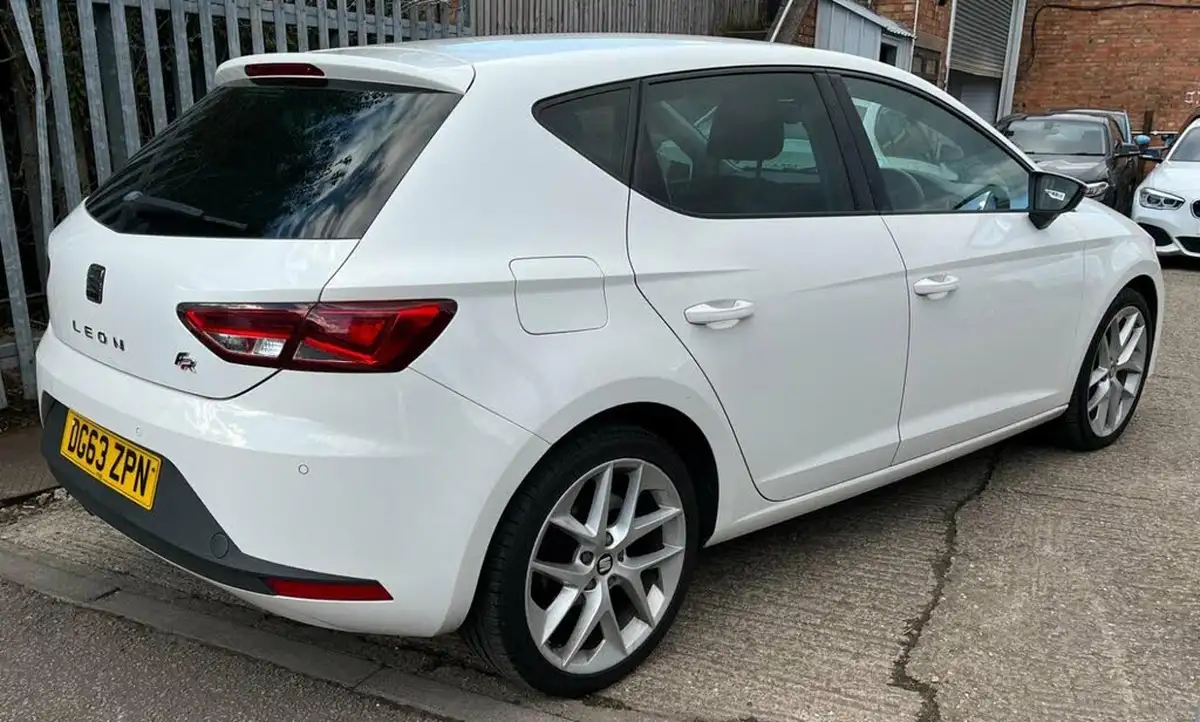 2013-seat-leon-14-fr-140ps-ss-hatchback-5d-big-3