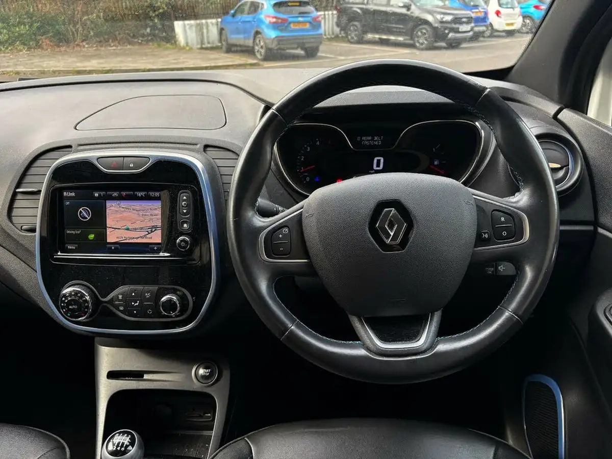 2017-renault-captur-15dci-iconic-nav-110bhp-energy-ss-big-16
