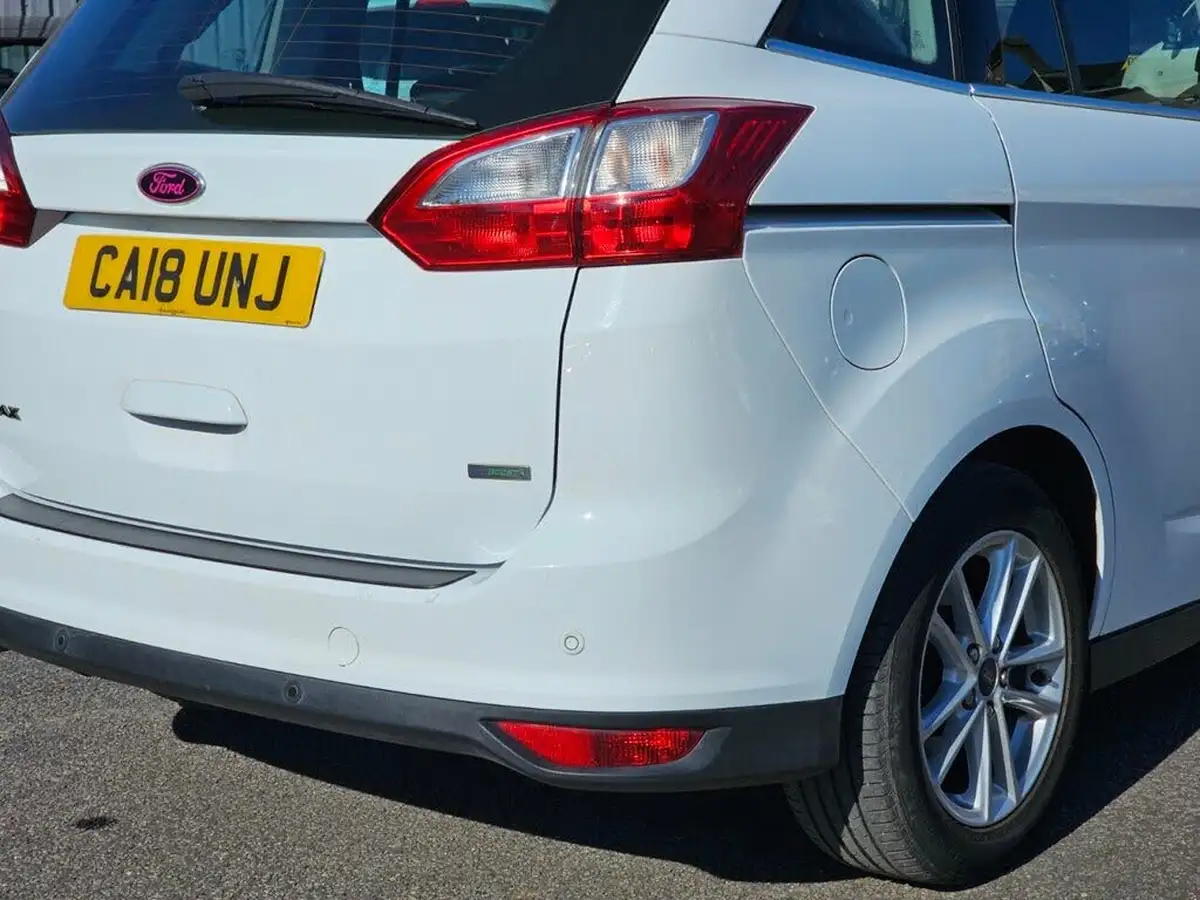 2018-ford-grand-c-max-10t-zetec-125ps-big-30