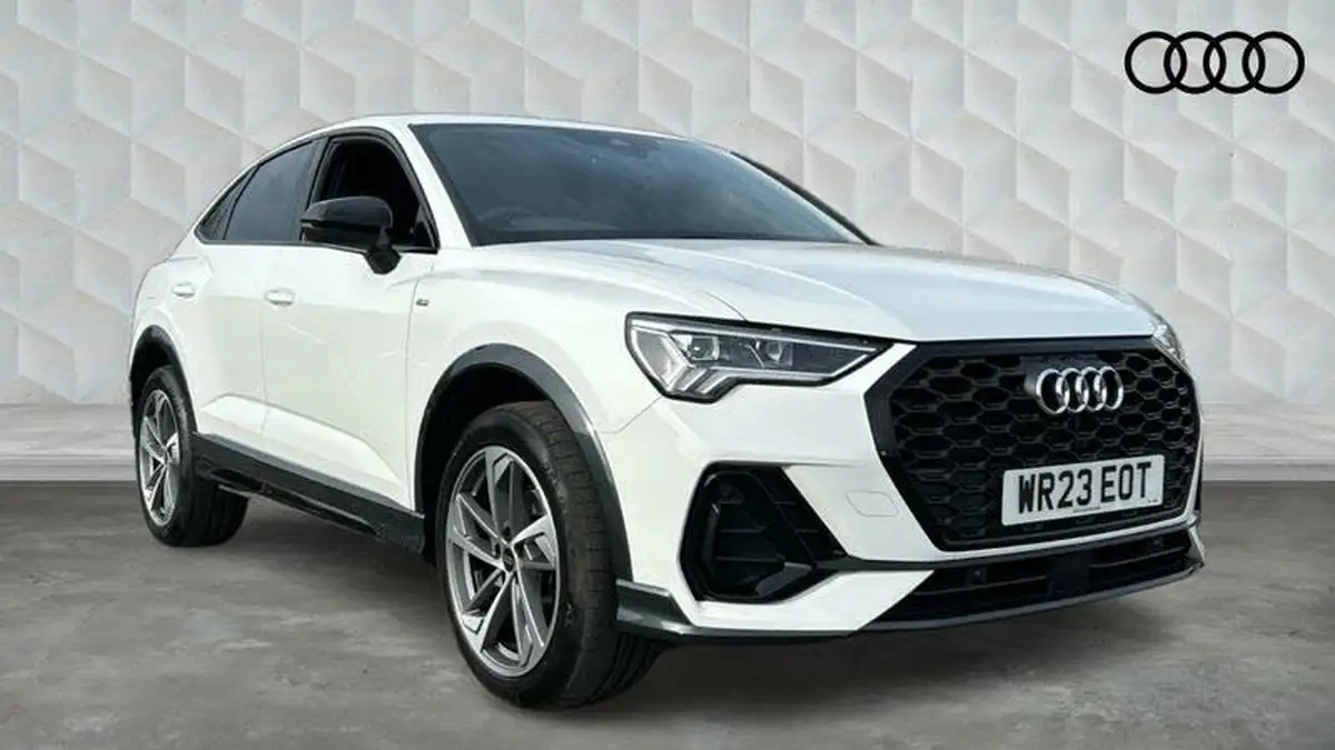 2023-audi-q3-15-35-tfsi-black-edition-cod-sportback-s-tronic-big-0