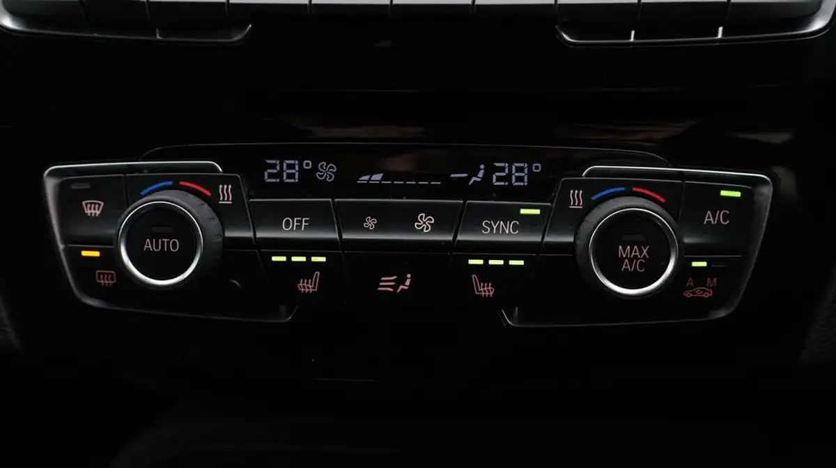 2020-bmw-x1-20td-sdrive18d-xline-sport-auto-big-12