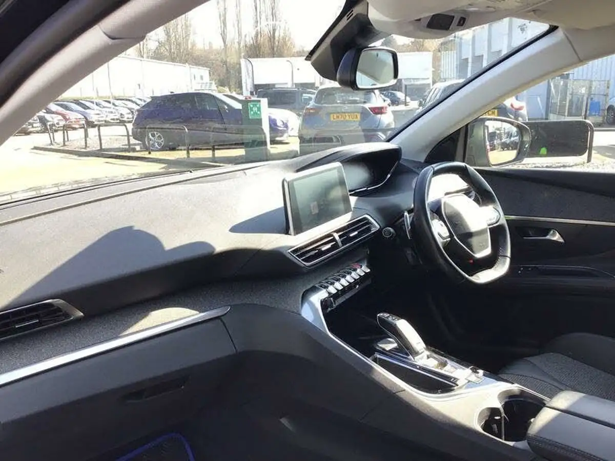 2019-peugeot-3008-suv-15-bluehdi-allure-eat8-big-14