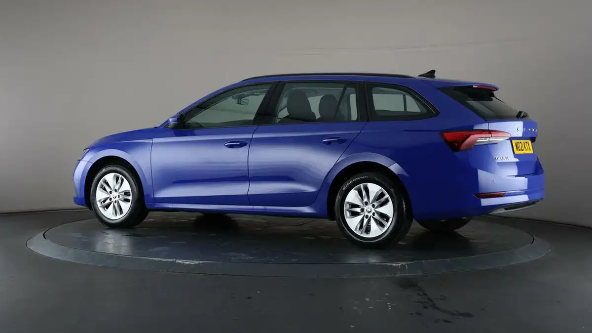 2021-skoda-octavia-20tdi-se-technology-115ps-scr-estate-big-74