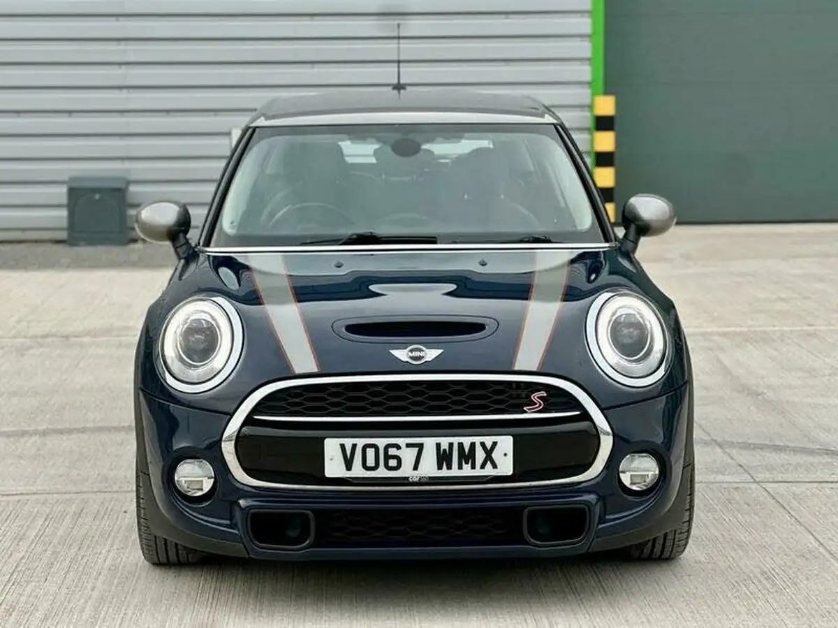 2017-mini-cooper-20-cooper-s-seven-media-xlss-5d-sport-auto-big-32