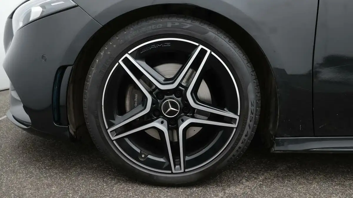 2022-mercedes-benz-a-class-13-a200-amg-line-premium-edition-hatchback-5d-7g-dct-big-18