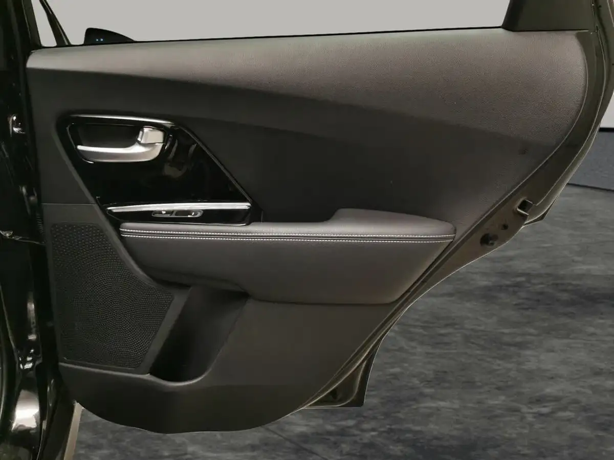 2021-kia-e-niro-ev-4-big-39