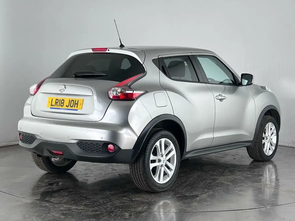 2018-nissan-juke-16-acenta-117ps-comfort-pack-xtronic-cvt-big-3