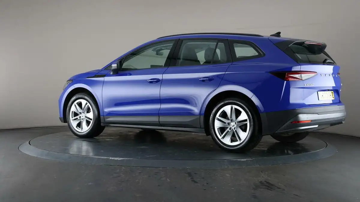 2022-skoda-enyaq-e-60-big-73
